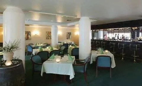 스칸딕 레지나 4*